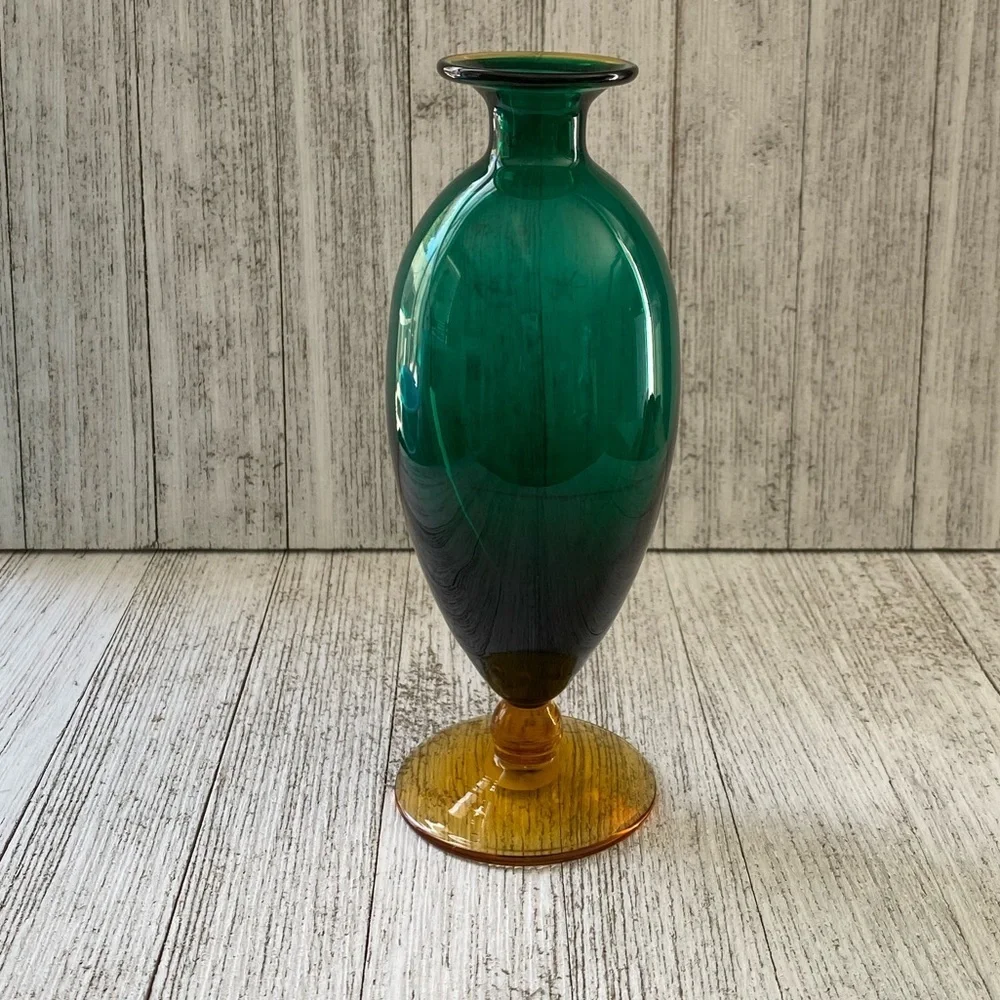 Gardeners Eden Art Glass Emerald Green & Amber Classic Vase